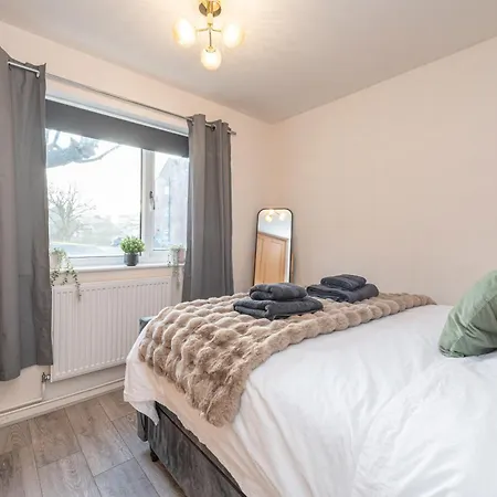 Appartement Centre, Free Parking, Nhs, Contractors *