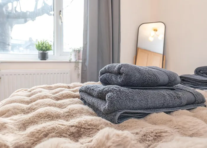 Centre, Free Parking, Nhs, Contractors *